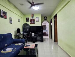 Blk 242 Gombak View (Bukit Batok), HDB 3 Rooms #507773811